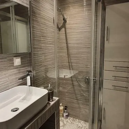 Vivian House شقة سالونيك